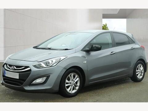 Hyundai i30 Hatchback 1.6 CRDi Active Auto Euro 5 5dr