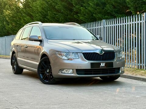 Skoda Superb Estate 2.0 TDI Elegance Euro 5 5dr