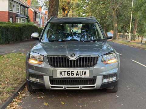 2017 Skoda Yeti, photograph 2
