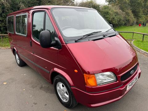Ford Tourneo Minibus
