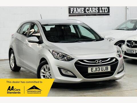 Hyundai i30 Hatchback 1.6 CRDi Active Auto Euro 5 5dr