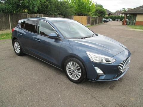 Ford Focus Hatchback 1.0T EcoBoost Titanium Euro 6 (s/s) 5dr