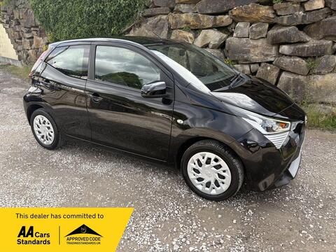 Toyota AYGO Hatchback 1.0 VVT-i x-play Euro 6 5dr
