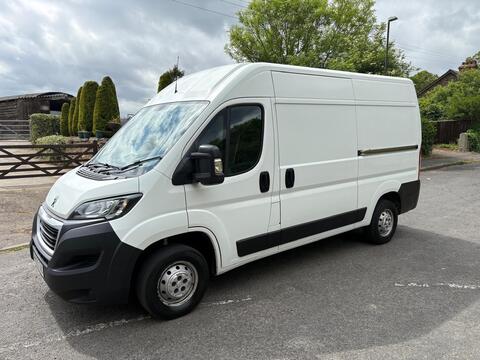 Peugeot Boxer Panel Van 2.2 BlueHDi 335 Professional L2 H2 Euro 6 (s/s) 5dr