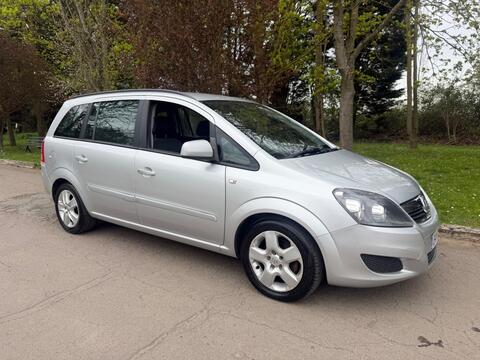 Vauxhall Zafira MPV 1.8 16V Exclusiv Euro 5 5dr (SNav)