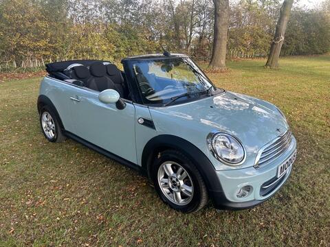 MINI Convertible Convertible 1.6 Cooper Auto Euro 6 2dr