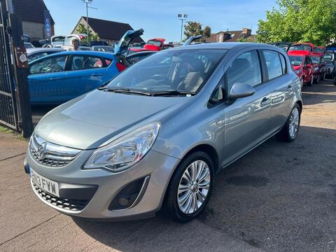 Vauxhall Corsa Hatchback 1.4 16V SE Euro 5 5dr
