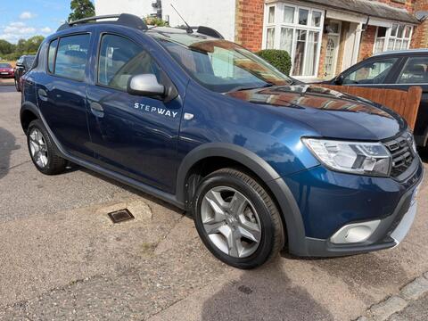 Dacia Sandero Stepway Hatchback 0.9 TCe Laureate Euro 6 (s/s) 5dr