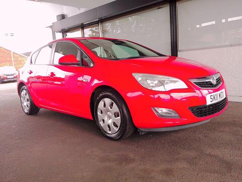 Vauxhall Astra Hatchback 1.4 16v Exclusiv Euro 5 5dr
