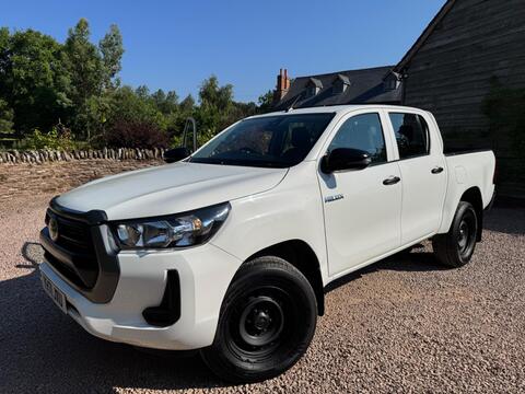 Toyota Hilux Pickup 2.4 D-4D Active 4WD Euro 6 (s/s) 4dr