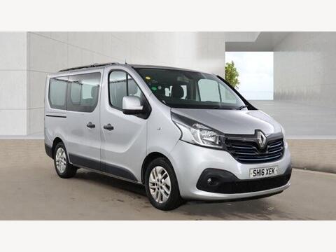 Renault Trafic Minibus 1.6 dCi ENERGY 27 Sport Nav SWB Euro 6 (s/s) 5dr (9 Seat)