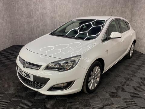 Vauxhall Astra Hatchback 2.0 CDTi ecoFLEX Elite Euro 5 (s/s) 5dr