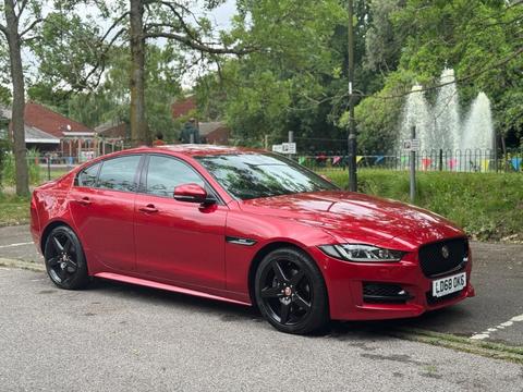 Jaguar XE Saloon 2.0d R-Sport Auto Euro 6 (s/s) 4dr