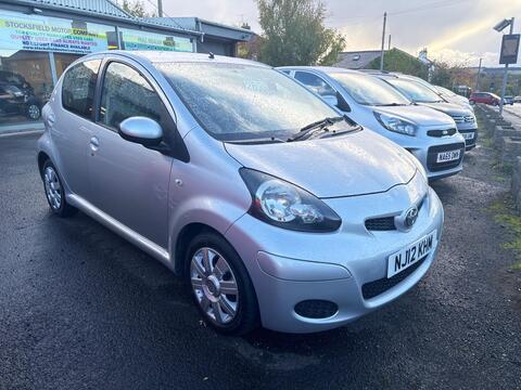 Toyota AYGO Hatchback 1.0 VVT-i Ice Euro 5 5dr