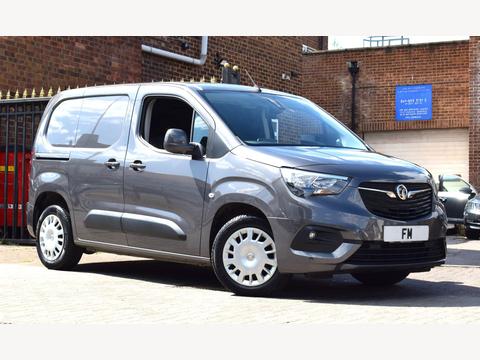 Vauxhall Combo Panel Van 1.5 Turbo D 2000 Sportive Auto L1 H1 Euro 6 (s/s) 4dr