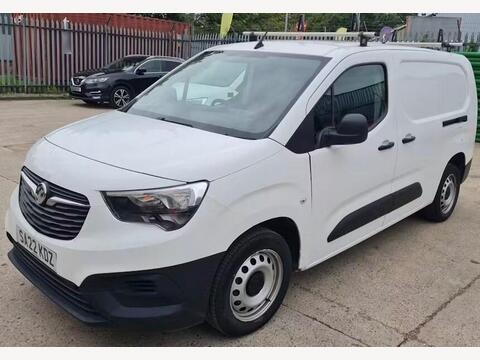 Vauxhall Combo Panel Van 1.5 Turbo D 2300 Dynamic L2 H1 Euro 6 4dr