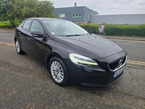 Volvo V40 Hatchback 2.0 D2 Momentum Euro 6 (s/s) 5dr