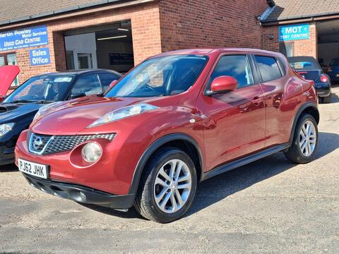 Nissan Juke SUV 1.6 Acenta Premium CVT Euro 5 5dr