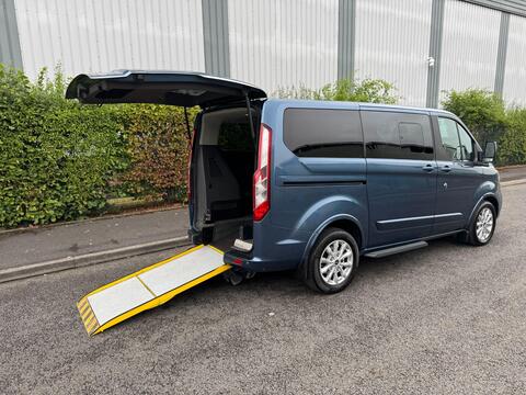 Ford Tourneo Custom Minibus 2.0 310 EcoBlue Titanium Auto L1 Euro 6 (s/s) 5dr