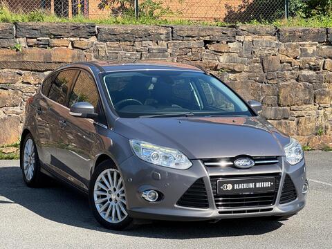 Ford Focus Hatchback 1.6 TDCi Titanium X Euro 5 (s/s) 5dr