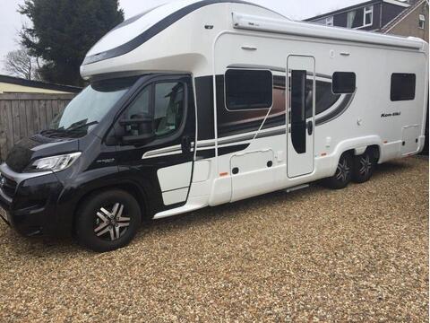Swift Kon-Tiki 649 Black Edition Coach Built DELIVERY POSSIBLE,6 BERTH,6 BELTS,