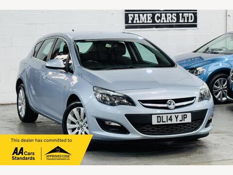 Vauxhall Astra Hatchback 2.0 CDTi Tech Line Auto Euro 5 5dr