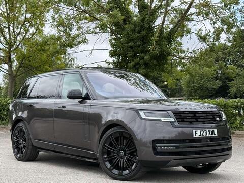 Land Rover Range Rover SUV 4.4 P530 V8 First Edition Auto 4WD Euro 6 (s/s) 5dr (LWB)
