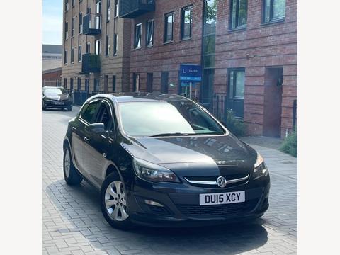 Vauxhall Astra Hatchback 1.6i Design Euro 6 5dr