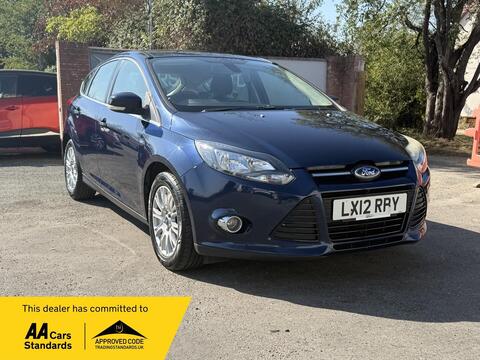 Ford Focus Hatchback 1.6 Titanium Euro 5 5dr