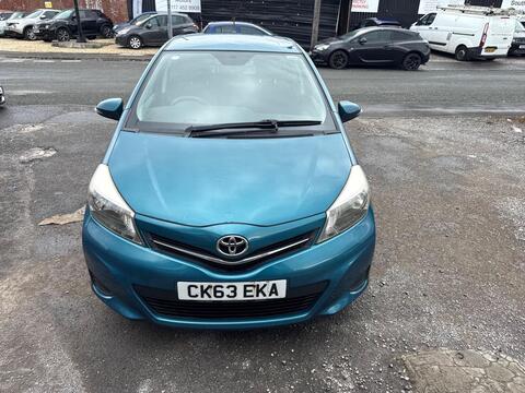 Toyota Yaris Hatchback 1.33 Dual VVT-i TR Euro 5 5dr