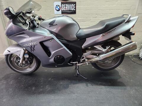 Honda CBR1100XX Super Blackbird Sports Tourer 1100 Blackbird