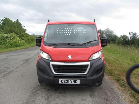 Peugeot Unlisted Chassis Cab BLUEHDI DROPSIDE 335 L4