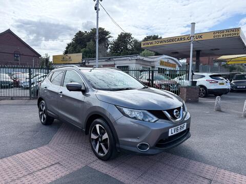 Nissan Qashqai SUV 1.2 DIG-T N-Connecta XTRON 2WD Euro 6 (s/s) 5dr