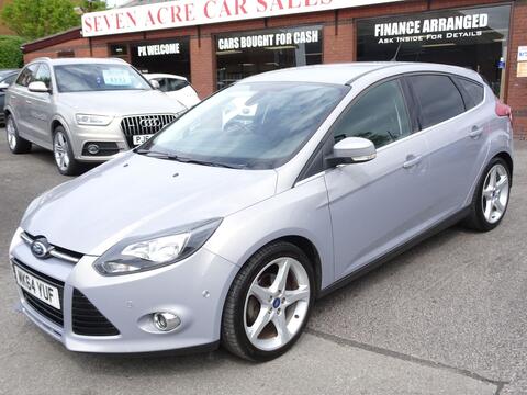 Ford Focus Hatchback 1.6 TDCi Titanium Navigator Euro 5 (s/s) 5dr