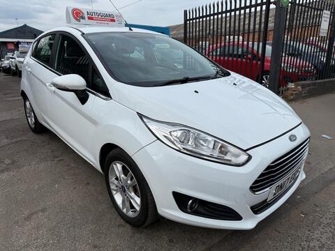 Ford Fiesta Hatchback 1.0T EcoBoost Zetec Euro 6 (s/s) 5dr