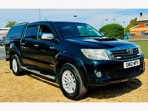 Toyota Hilux Pickup 3.0 D-4D Invincible Auto 4WD 4dr