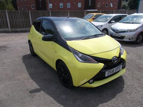 Toyota AYGO Hatchback 1.0 VVT-i x-cite 3 Yellow Bi-Tone Euro 6 5dr