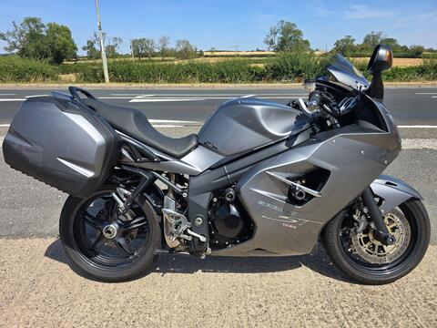 Triumph Sprint ST 1050 Unlisted