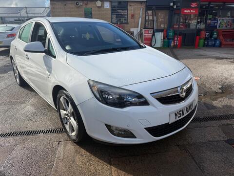 Vauxhall Astra Hatchback 2.0 CDTi ecoFLEX SRi Euro 5 (s/s) 5dr
