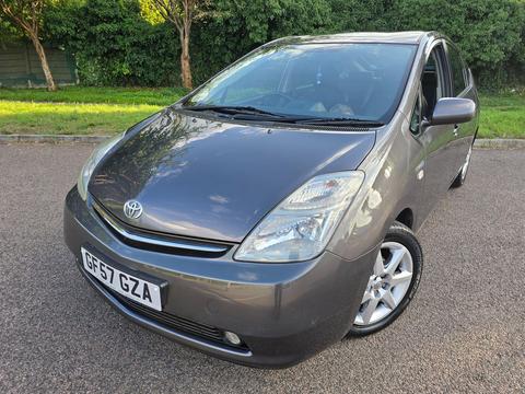 Toyota Prius Hatchback 1.5 T Spirit CVT 5dr