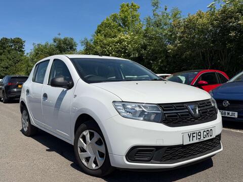 Dacia Sandero Hatchback 0.9 TCe Essential Euro 6 (s/s) 5dr