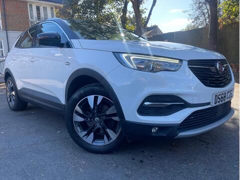 Vauxhall Grandland X SUV 1.2 Turbo Sport Nav Auto Euro 6 (s/s) 5dr