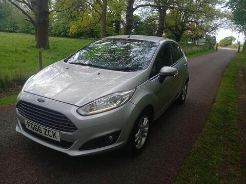 Ford Fiesta Hatchback 1.0T EcoBoost Zetec Euro 6 (s/s) 5dr