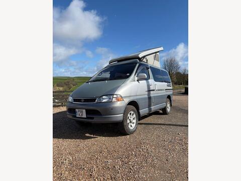 Toyota Granvia Van Conversion 4x4 Campervan Camper Dayvan Offgrid Motorhome