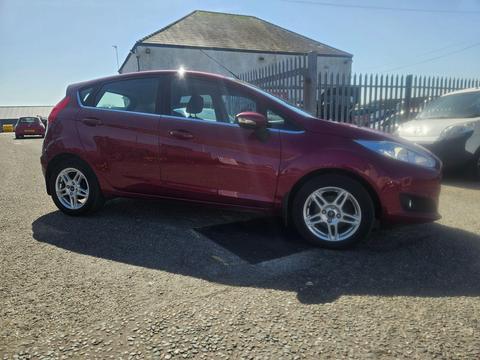 Ford Fiesta Hatchback 1.0T EcoBoost Zetec Euro 5 (s/s) 5dr