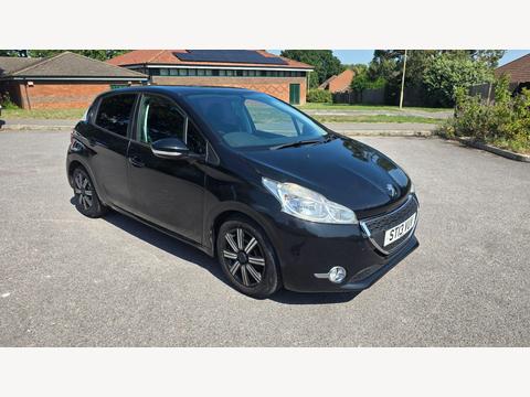 Peugeot 208 Hatchback 1.2 VTi Access+ Euro 5 5dr