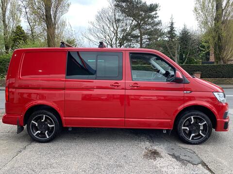 Volkswagen Transporter Combi Van 2.0 BiTDI T30 BlueMotion Tech Highline Kombi DSG FWD SWB Euro 6 (s/s) 5dr