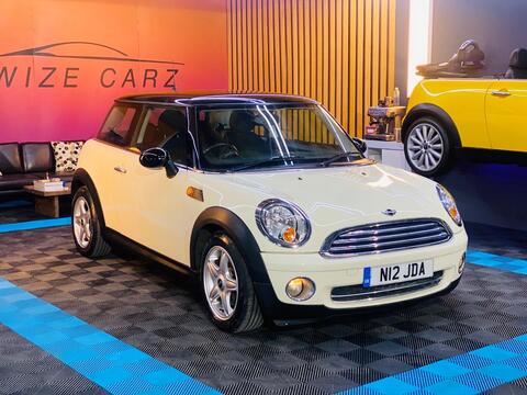 MINI Hatch Hatchback 1.6 Cooper Steptronic Euro 5 3dr