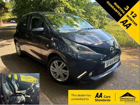 Toyota AYGO Hatchback 1.0 VVT-i x-pression x-shift Euro 5 5dr Euro 5