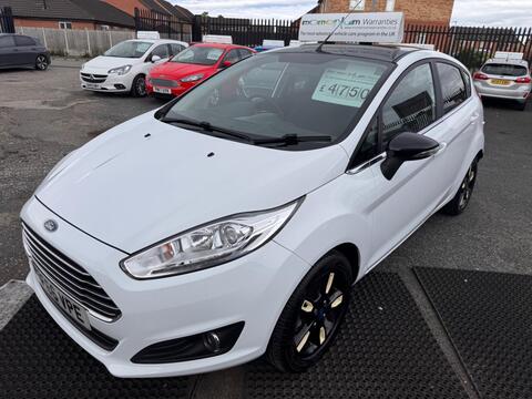 Ford Fiesta Hatchback 1.25 Zetec White Edition Euro 6 5dr
